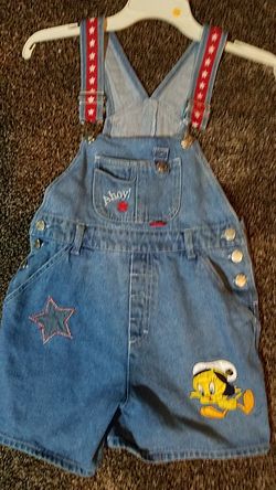 Girls Looney tunes overall shorts 7/8
