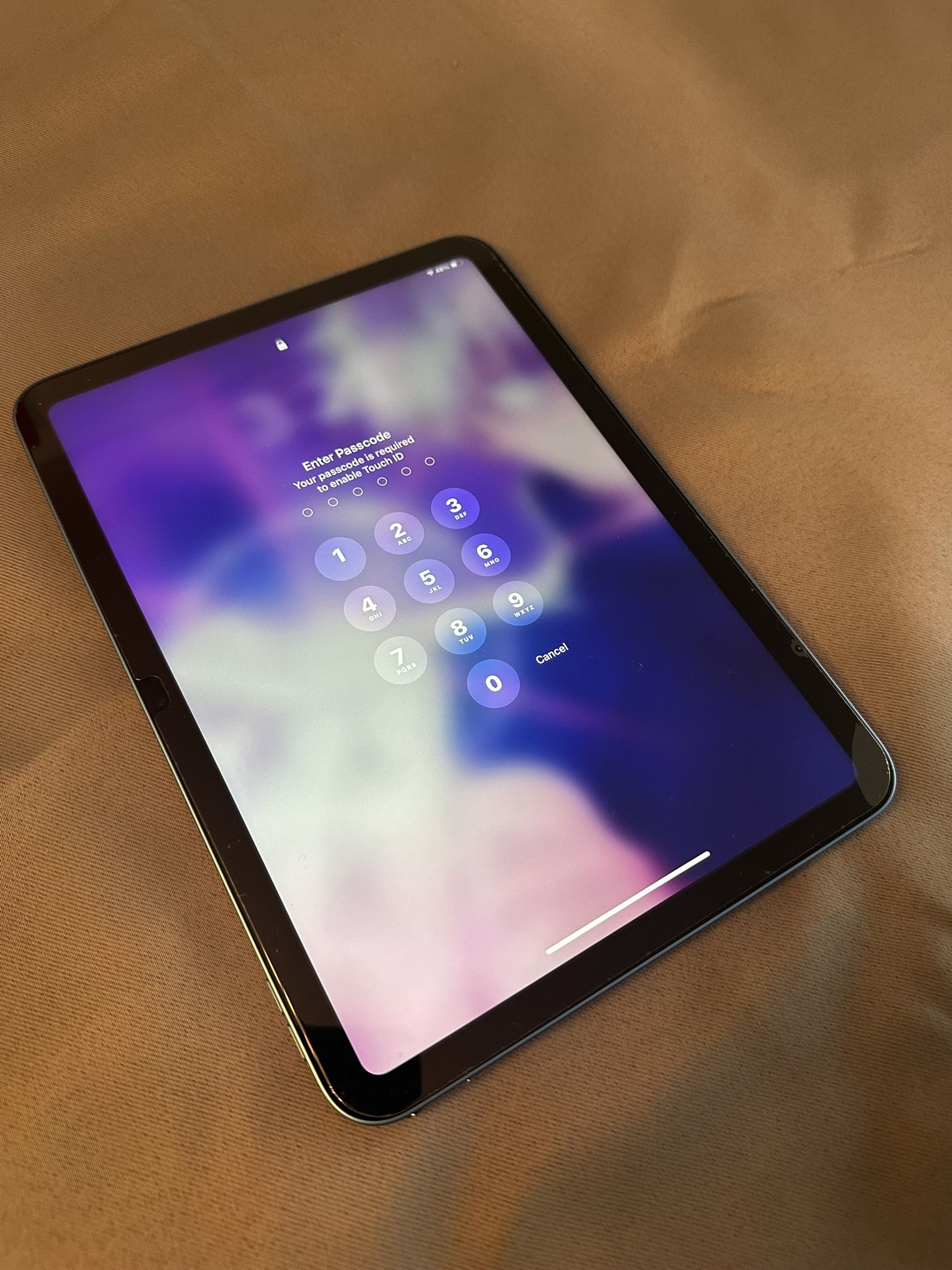 iPad Gen 10 With Key Board 