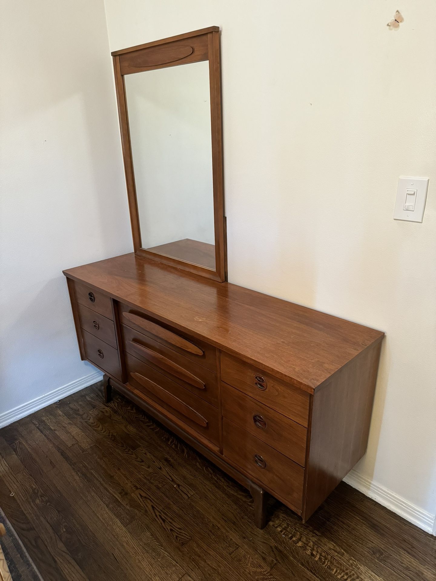 MCM Mid Century Dresser Vintage With Mirror