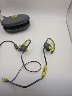 Dr. Dre Powerbeats 2 Bluetooth Earbuds - TESTED