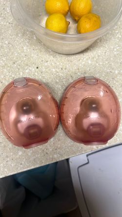 Momcozy wellness 1 Breast pump