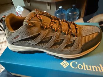 Columbia Low-Top Hiking Shoe