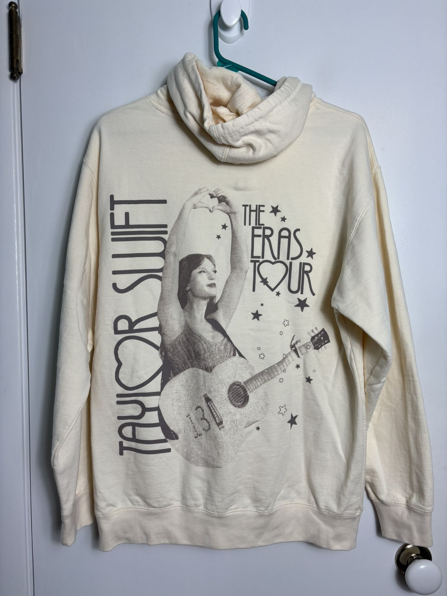 Taylor Swift The Eras Tour Hoodie Official Fearless Heart Cream Size Medium
