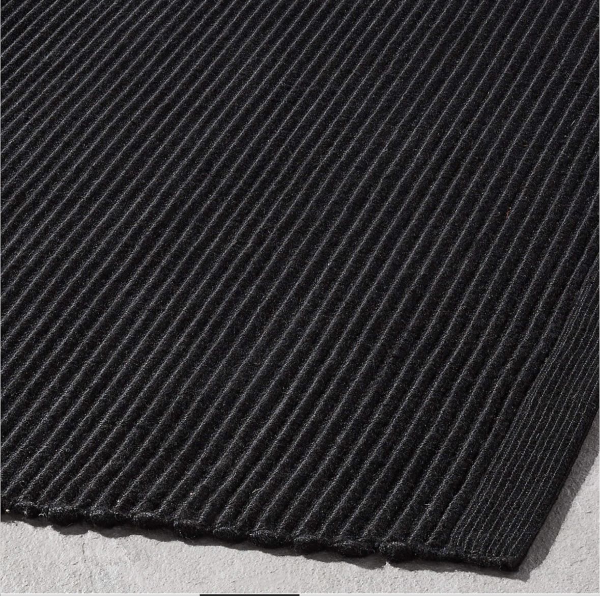 CB2 6x9 Black Diver Indoor/outdoor Rug
