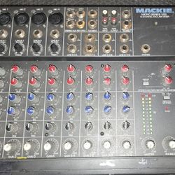 Mackie 1202 Mixer