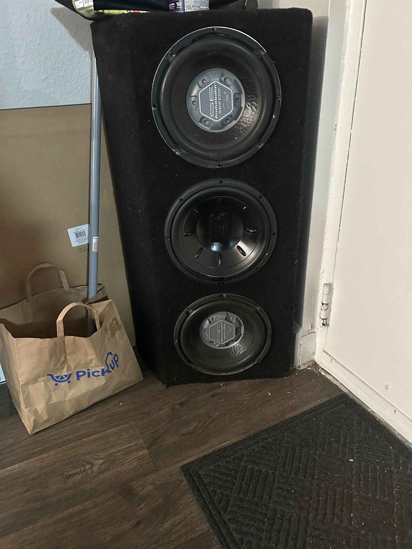 3–10 inch speakers