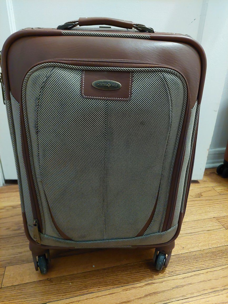 Vintage Samsonsite Carry On Luggage