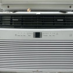 Frigidaire 12,000 BTU Air Conditioner