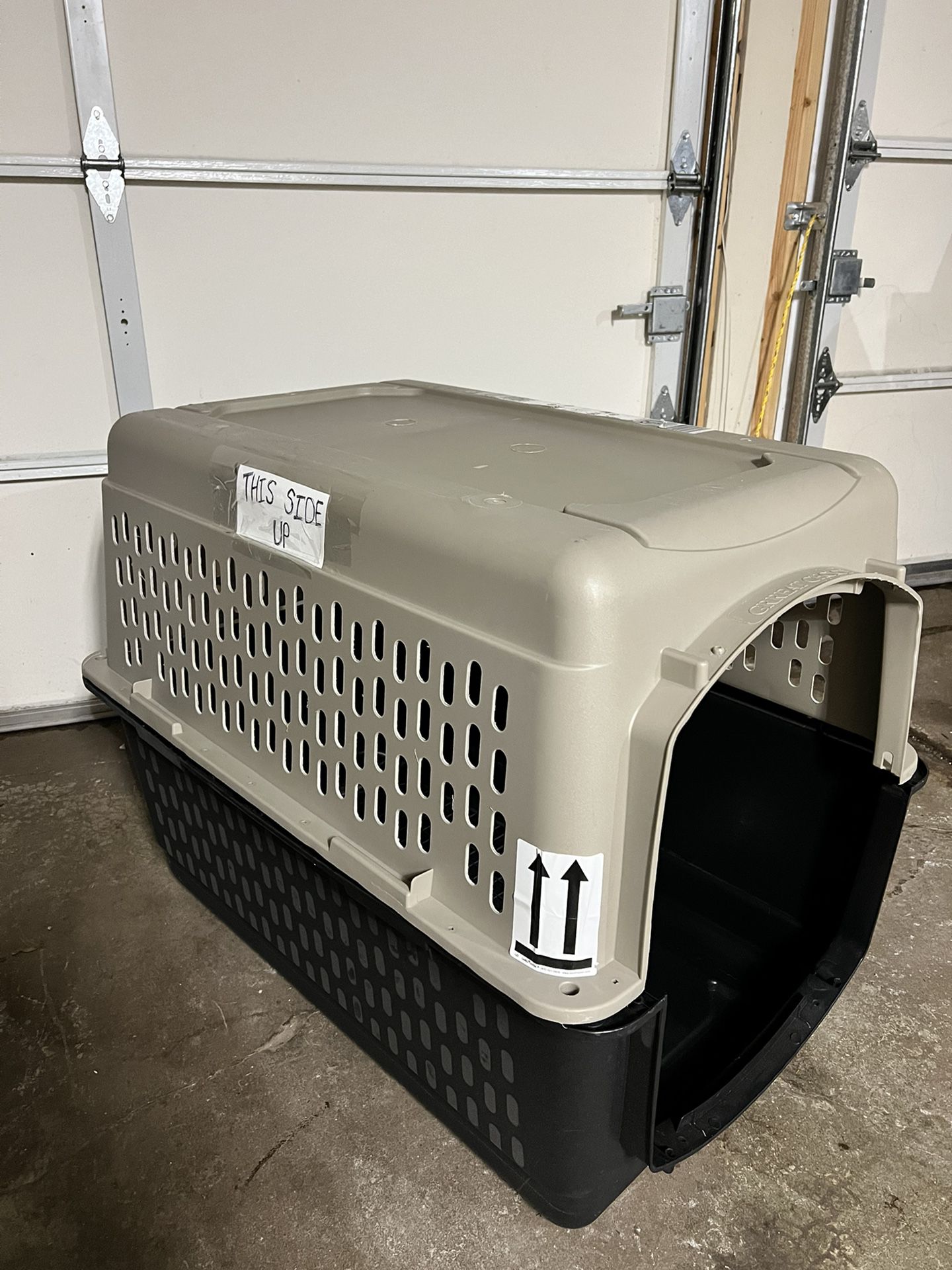 L/XL Pet Crate - Only Used One Time! 