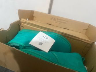 Brand New! UGG Tasman Slippers - Vibrant Green size 8