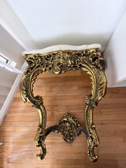 EntryTable Design Toscano "Antoinette" Console Table