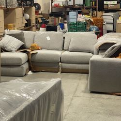 3 Piece Sectional Furniture/Couch