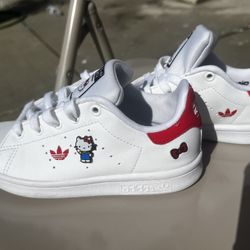 Adidas Hello Kitty