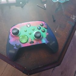 X Box Wireless Controller And Ps4 Wireless Controller 