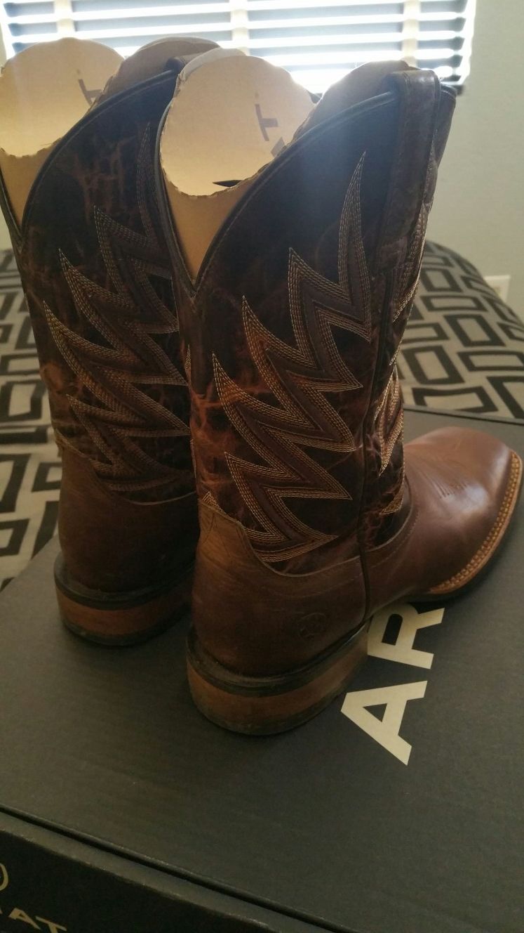 Ariat challenger deals branding iron
