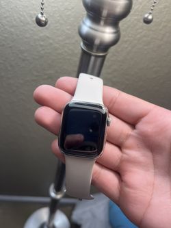 NEW APPLE WATCH SERIES 7 ( 45mm )