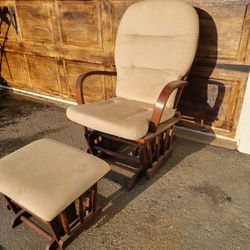 Rocking Chair 