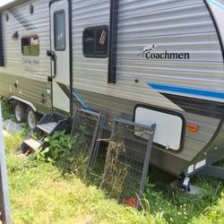 2021 Coachman Catalina Legacy