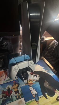 Ps5 disc version with two controllers and charging station
