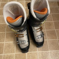 Salmon Performa 8 Size(30) Ski Boot