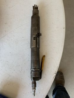 Texas pneumatic needle scaler