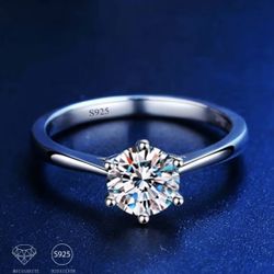 Moissanite Ring 