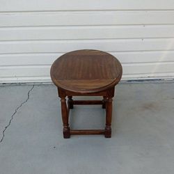 Oval Side Wood Table 