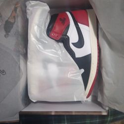 Black Toe Jordan 1