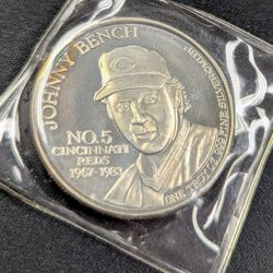 Johnny Bench 1 Troy Oz  .999 Silver Coin