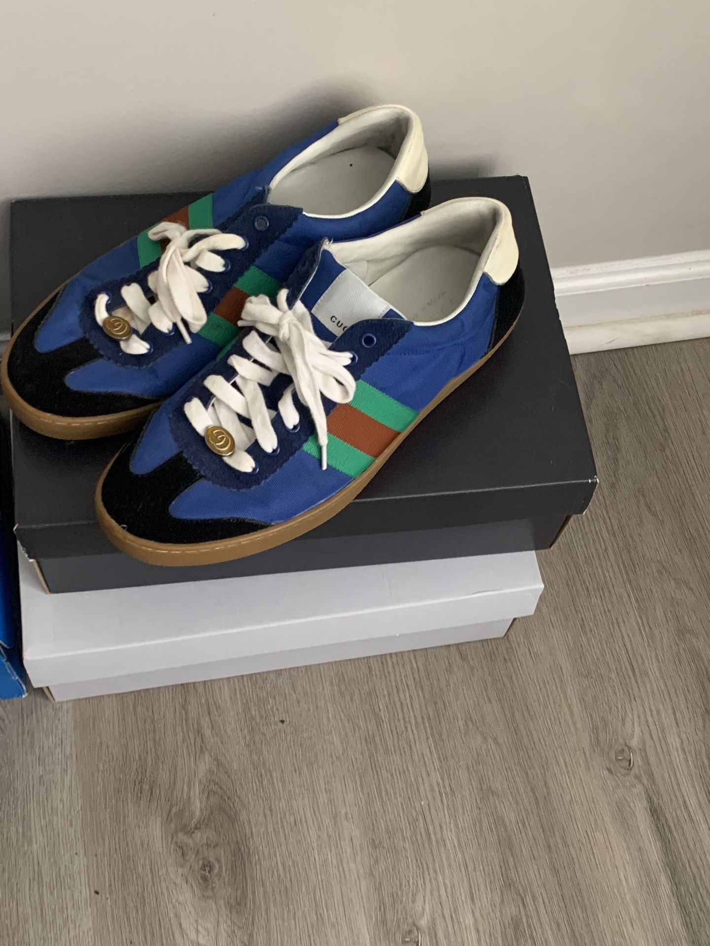 Gucci sneakers 