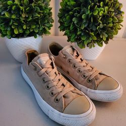Converse Men's 5 / Women's 7