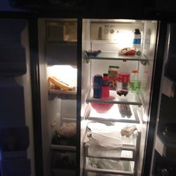 Good Condition Refrigerator $150