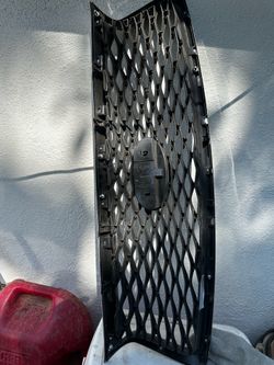 Q50 grille