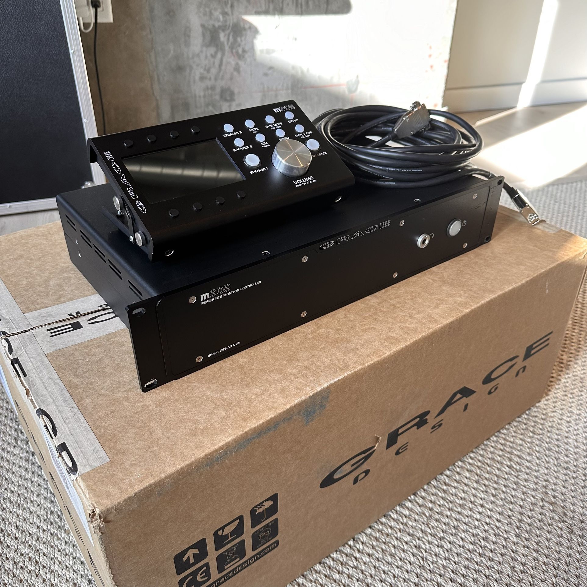Grace Design M905 Monitor Controller - Black