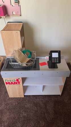 Pretend play grocery store