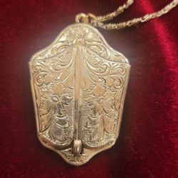 Vintage Sterling Silver Locket 