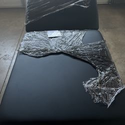 ✨ Like-New Extra-Wide Electric Hydraulic Treatment Table | $2,000 Value ✨