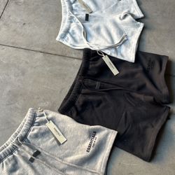 Essentials Shorts