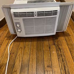 5k Frigidaire ac air conditioner