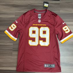 Nike Washington Commanders Chase Young #99 NFL On Field Home Jersey Men’s S NWT  100% authentic. Brand new with tags with MSRP $120. Washington Comman