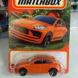 Matchbox: 2022 Porsche Macan 