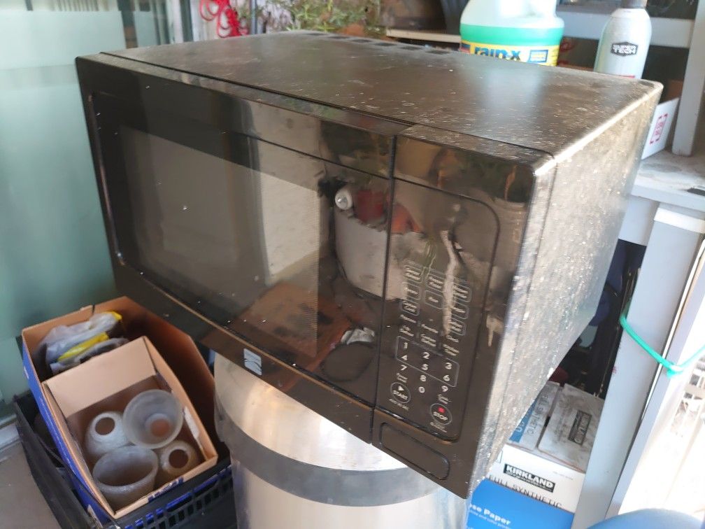 FREE Kenmore Microwave 1100w READ
