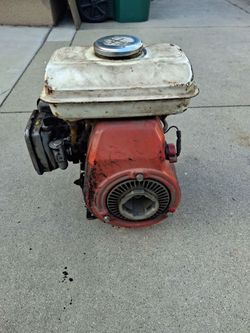Edger engine honda 2.5 hp 100$ Read below