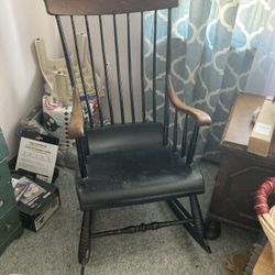 Vintage Rocking Chair 