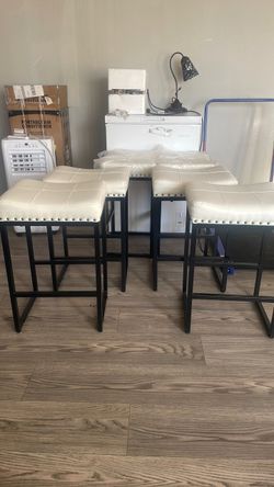 6 White stools