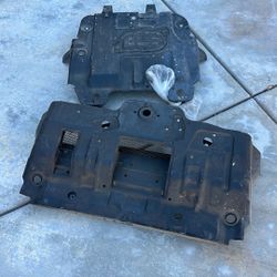 2014 4runner OEM skid plate. 