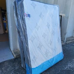 NEW FULL PILLOW TOP MATTRESS AND BOX SPRING -- Also Available In All Sizes.