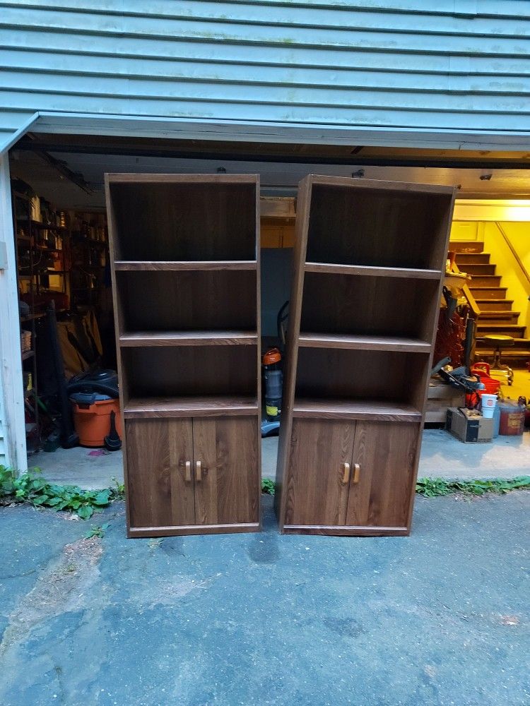Wooden  Bookshelves  / Storage   Great Condition 