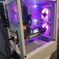 Newly built gaming pc🔥 GeForce rtx 4060,(runs smooth) 32GB RAM (Roblox,NBA2K26,GTA5, 5M, valorant+more) comes with rgb keyboard and mouse