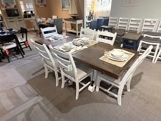 Valebeck White-Brown Dining Room Set, 7-PIECE (TABLE+ 6 CHAIRS)